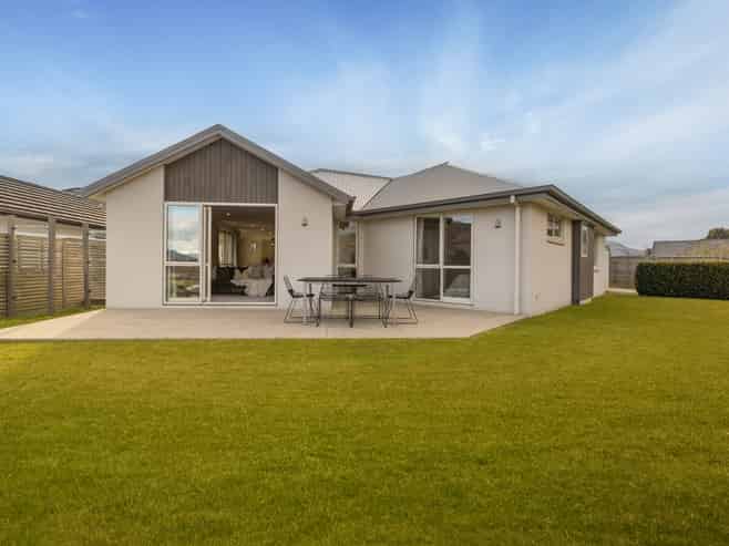 9 Marston Road, Lower Shotover