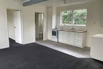 2/51  Tripoli Road, Panmure