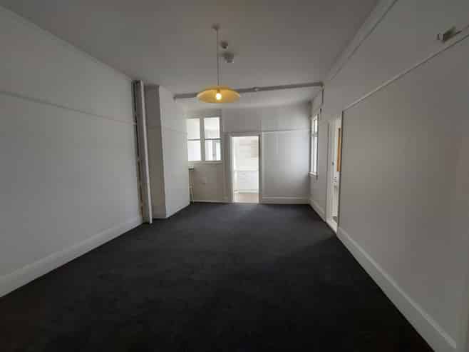 2/121 Jackson Street, Petone