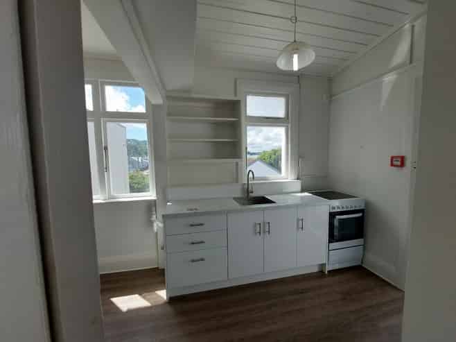 2/121 Jackson Street, Petone