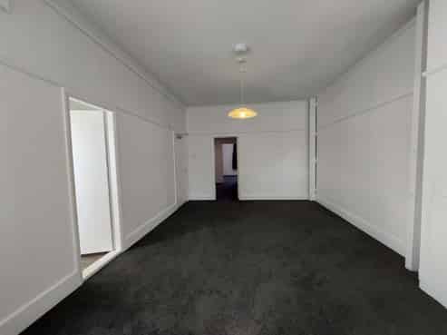 2/121 Jackson Street, Petone