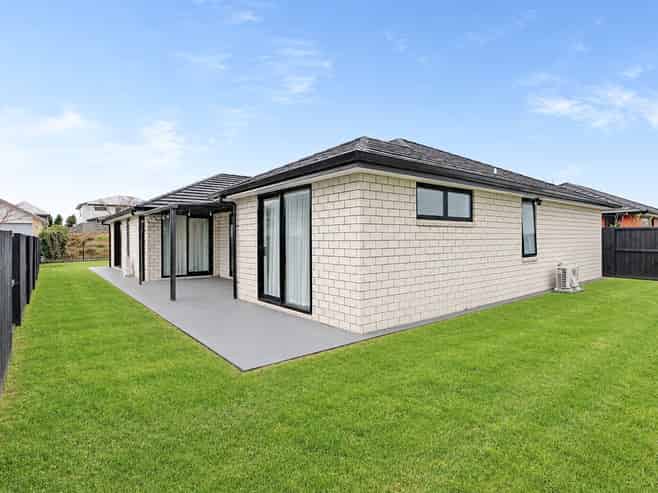 8 Kukari Close, Flagstaff