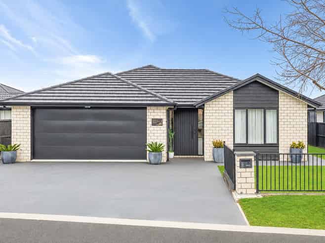 8 Kukari Close, Flagstaff