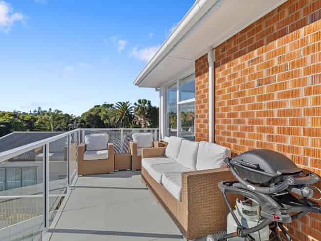 11A Queenstown Road, Hillsborough