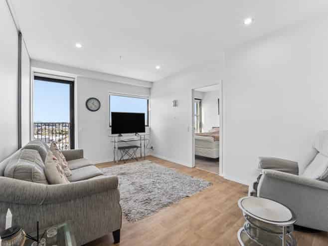 1211/20 McCrae Way, New Lynn