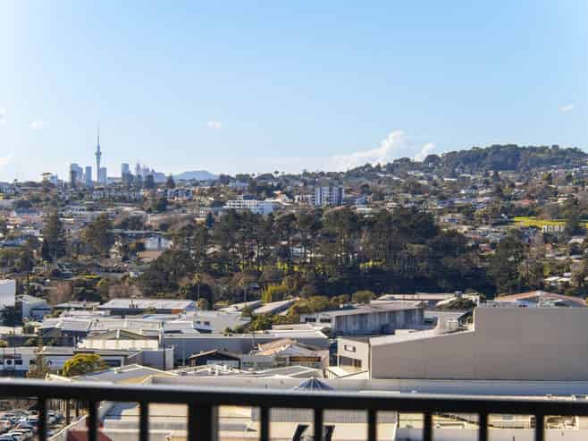 1211/20 McCrae Way, New Lynn