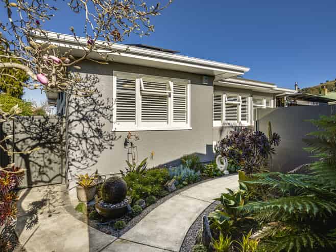 10 Dolbel Street, Taradale