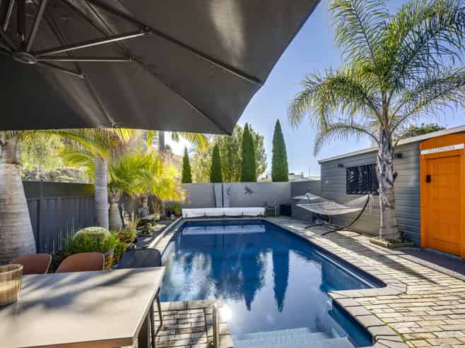 10 Dolbel Street, Taradale