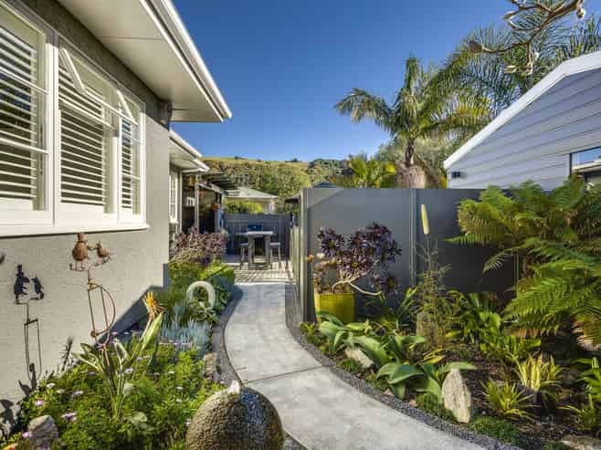 10 Dolbel Street, Taradale