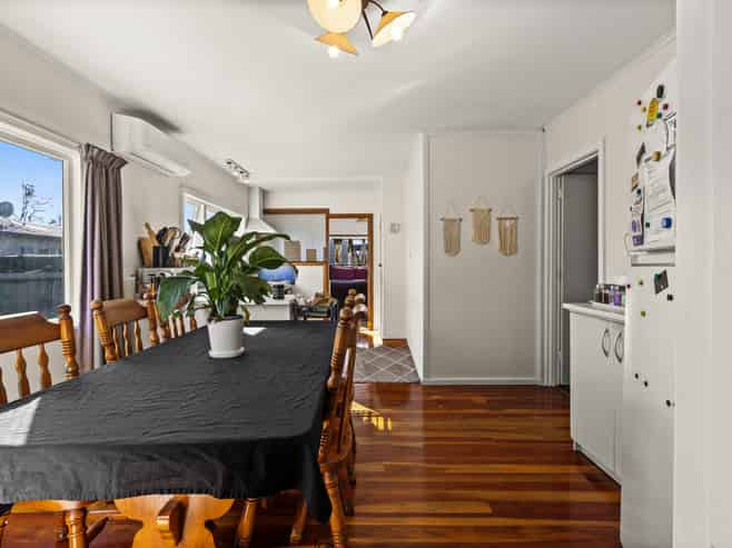 3 Curling Crescent, Onekawa