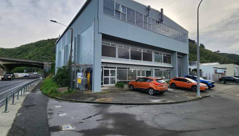 Tenacy 2/1 Western Hutt Road, Korokoro