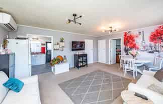 2/90 Campbell Street, Whanganui