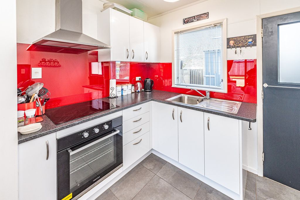 Easy living in a prime location 2
