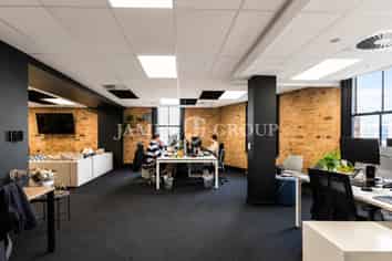 PREMIUM CHARACTER OFFICE IN FREEMANS BAY