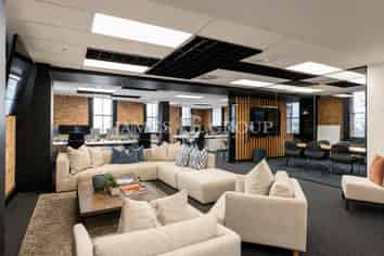 PREMIUM CHARACTER OFFICE IN FREEMANS BAY