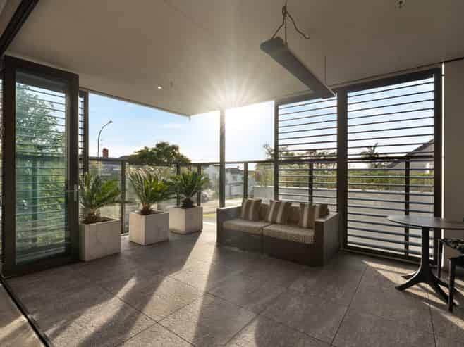 1/1 Hamilton Road, Herne Bay