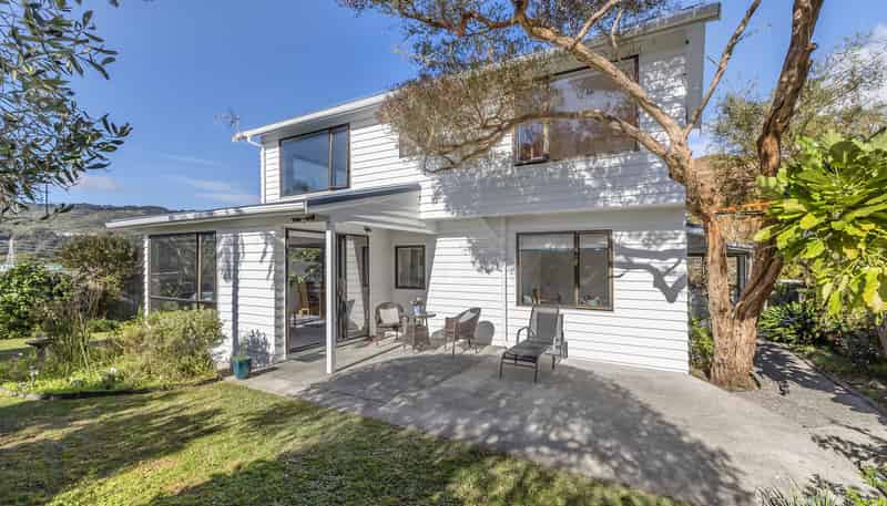 22 Sunrise Boulevard, Tawa
