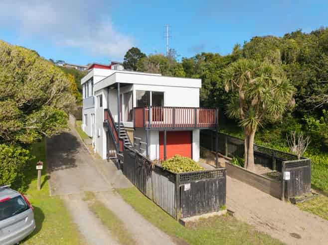 102A Glanmire Road, Newlands