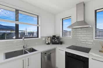 11 Lotus Place, Wigram