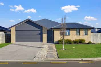 11 Lotus Place, Wigram