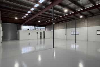 Vacant & Fully Refurbished | Move-In Ready