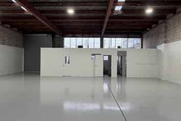 Vacant & Fully Refurbished | Move-In Ready