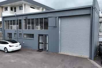 Vacant & Fully Refurbished | Move-In Ready