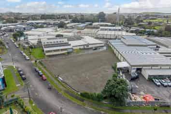 SECURE INDUSTRIAL YARD FOR LEASE
