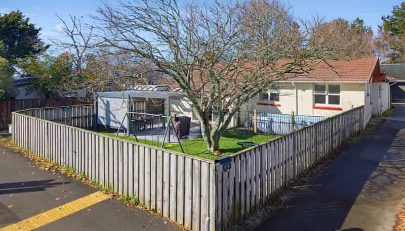 124 Masters Avenue, Silverdale