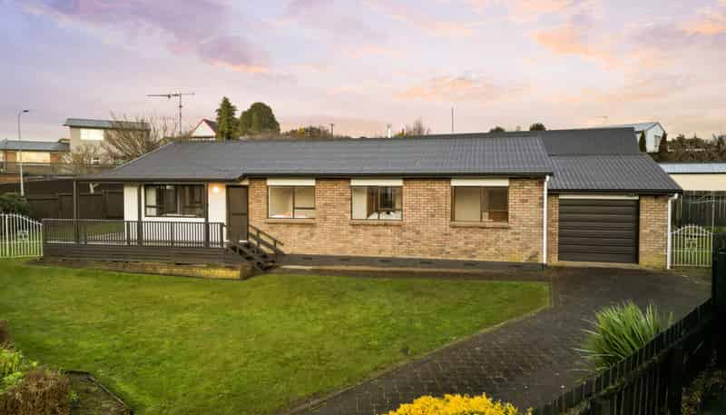 75 Gibson Road, Dinsdale