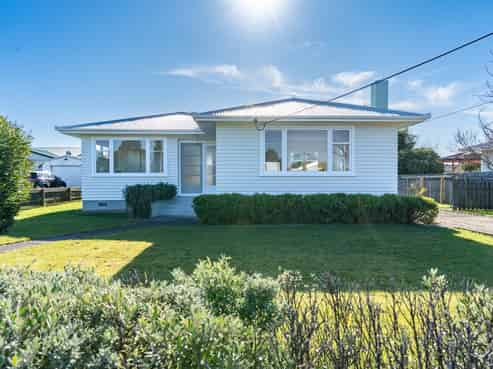 122 High Street, Solway