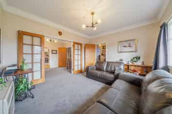 204 Waiwhetu Road, Waterloo