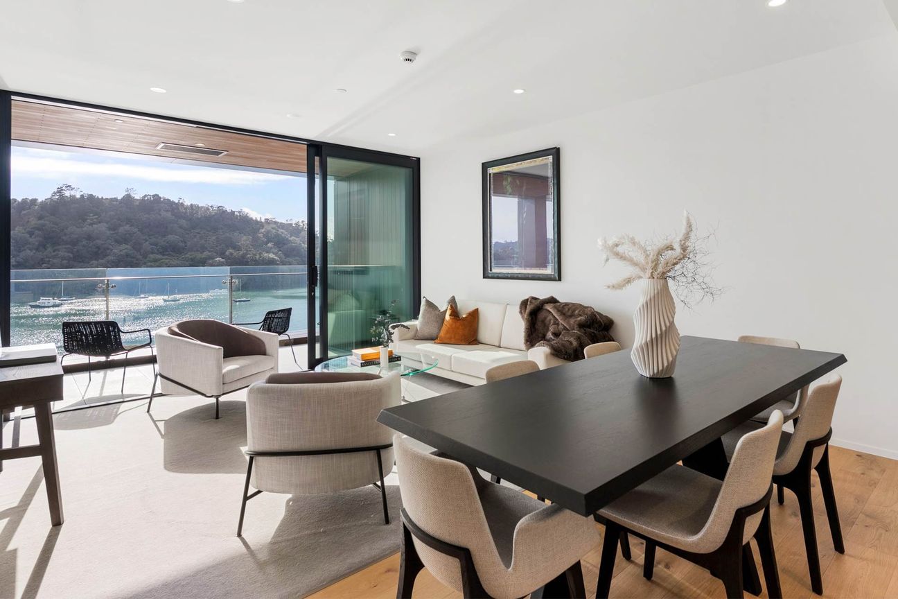 Waterfront Living, Brand New & Ready Now - Aanzicht 3