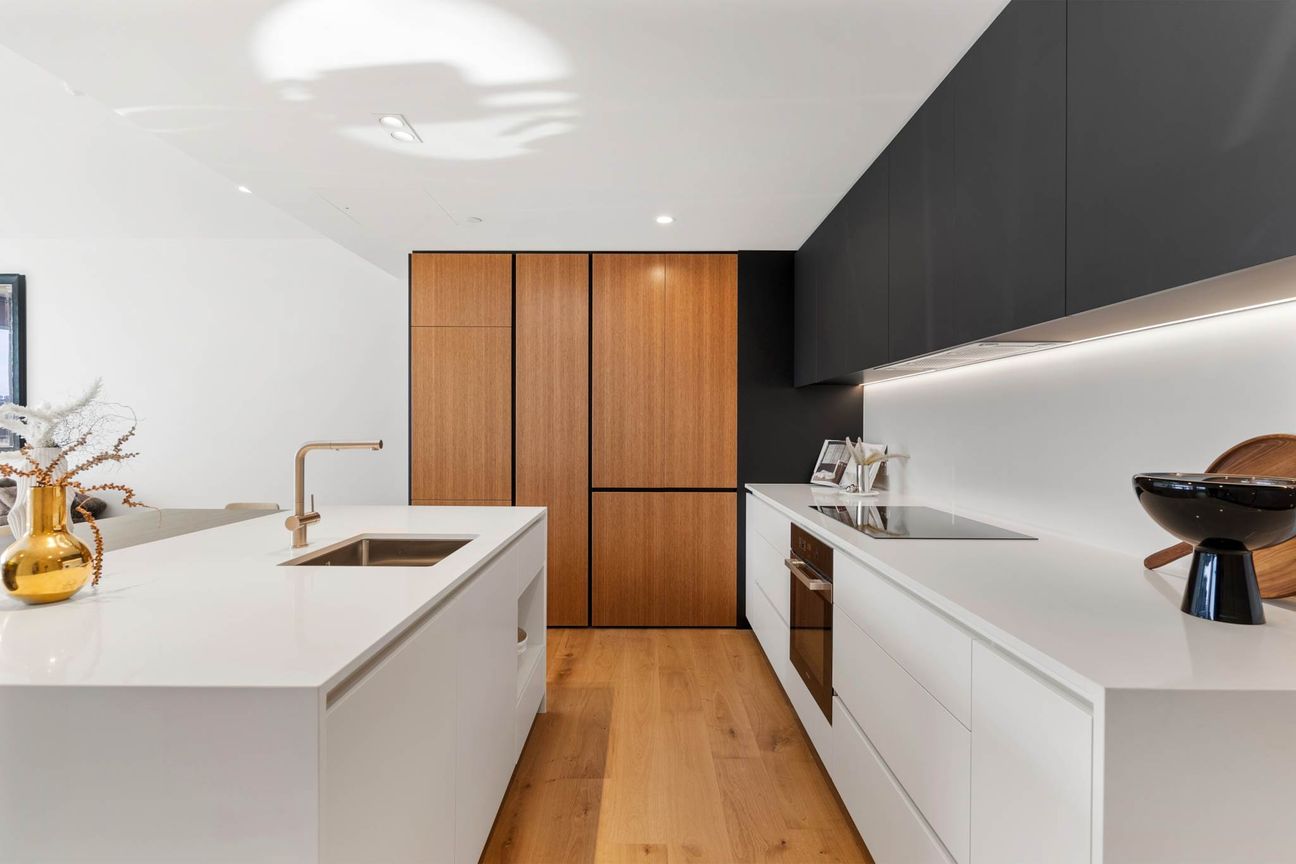 Waterfront Living, Brand New & Ready Now - Aanzicht 6