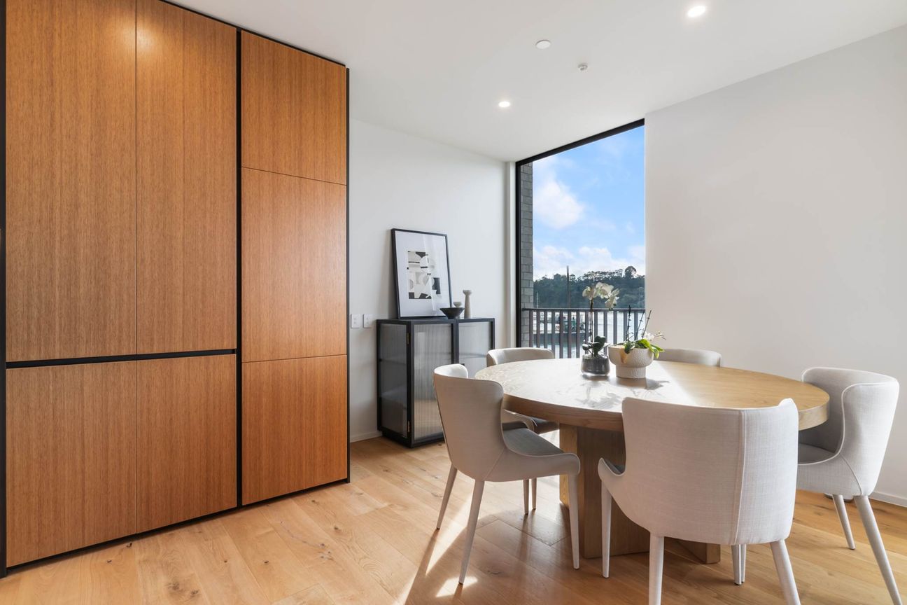 Premium Freehold Living by the Water - Fler