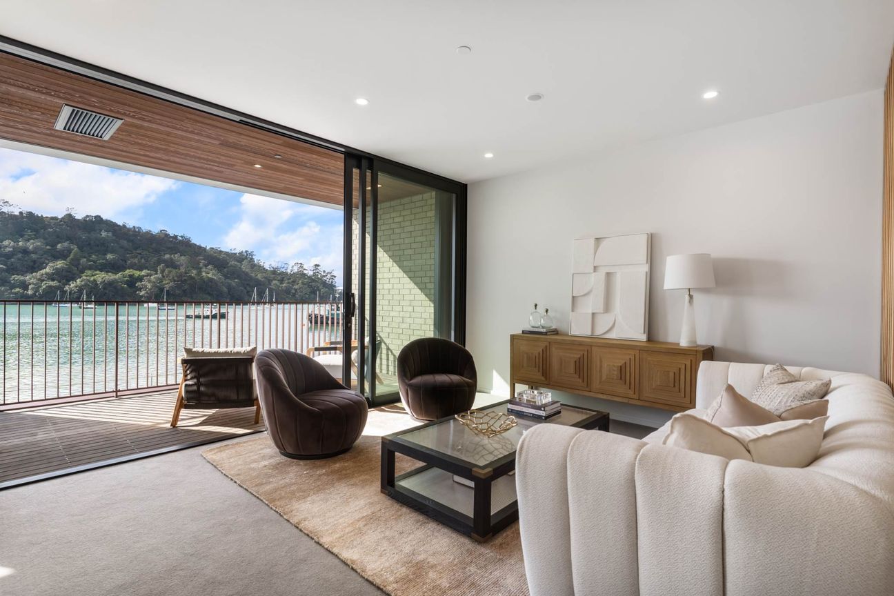 Premium Freehold Living by the Water - Bild 3