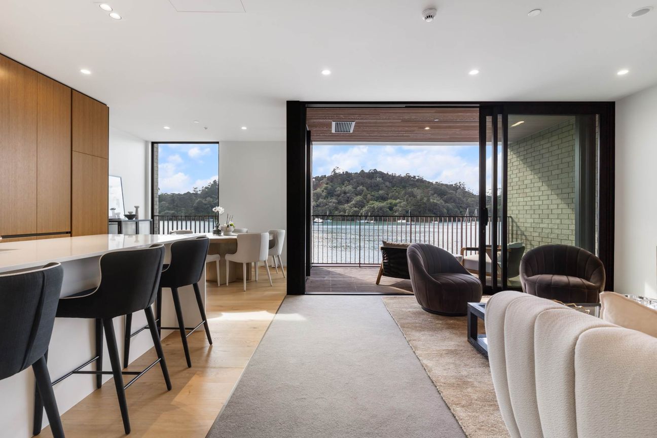 Premium Freehold Living by the Water - Bild 2