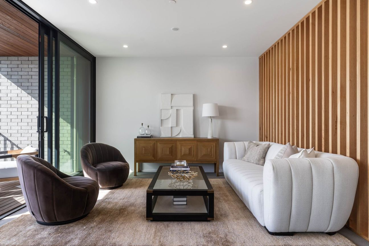 Premium Freehold Living by the Water - Bild 4