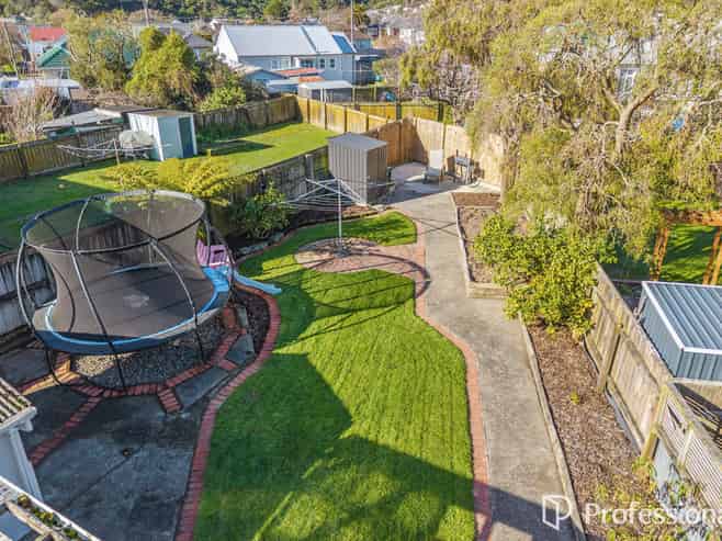 9 Wood Grove, Naenae