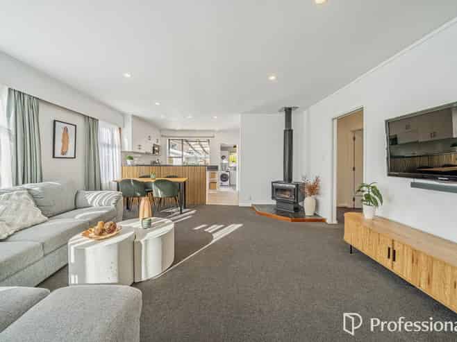 9 Wood Grove, Naenae