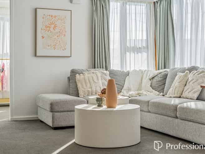 9 Wood Grove, Naenae