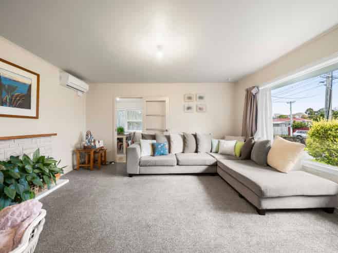 65 Ashton Avenue, Otara