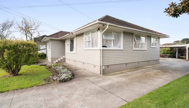 65 Ashton Avenue, Otara