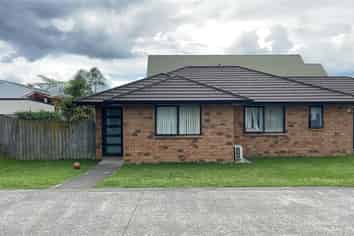 16 Hunua Road, Papakura