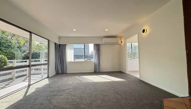 34 Mirrabooka Avenue, Botany Downs