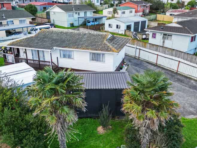 23 Palermo Place, Clover Park