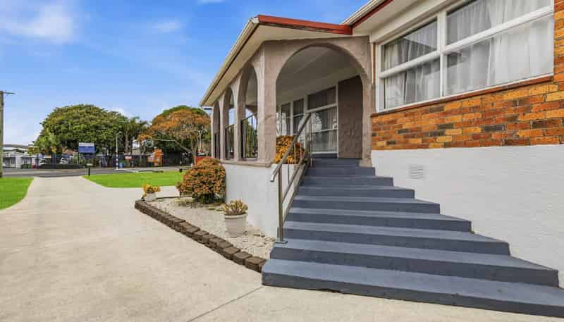 30 McKean Avenue, Manurewa