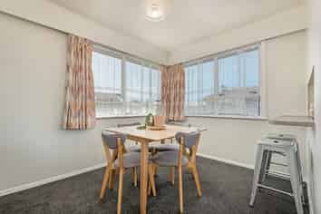 28 Holdsworth Avenue, Milson