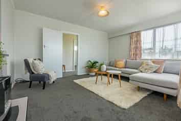 28 Holdsworth Avenue, Milson