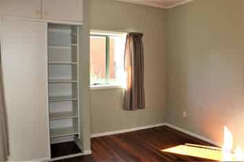9 Greers Road, Weymouth